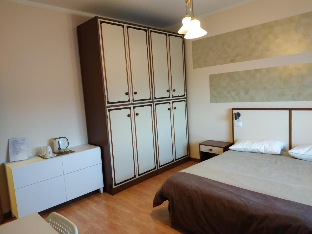 B&B Villa Filotea & Apartment Ντεζεντσάνο ντελ Γκάρντα Εξωτερικό φωτογραφία