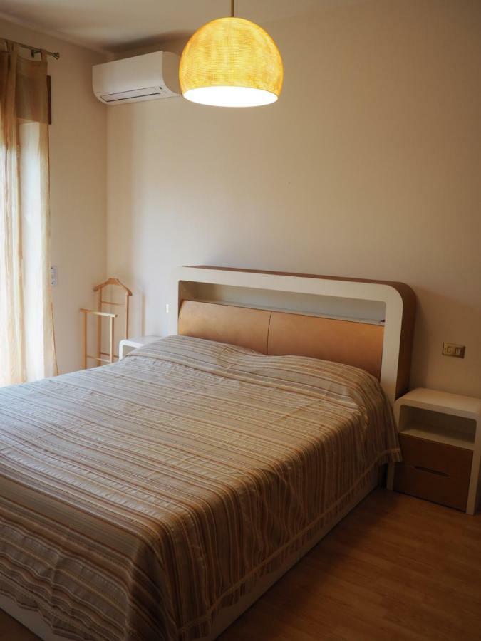 B&B Villa Filotea & Apartment Ντεζεντσάνο ντελ Γκάρντα Εξωτερικό φωτογραφία